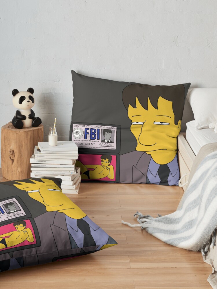 Agent Mulder Fbi Throw Pillow - Image 2
